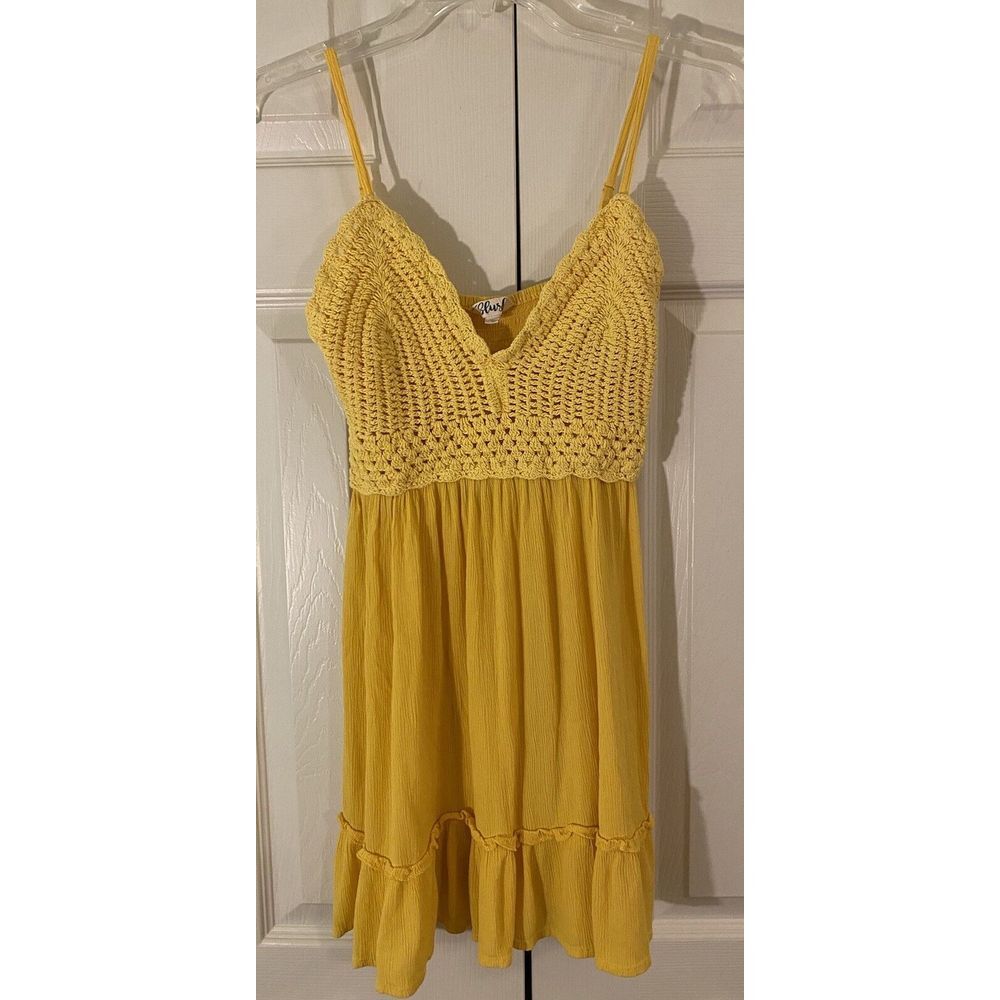 Hint Of Blush Baby‎ Doll Mini Dress Size Small Sleeveless Crochet Top Flowy Boho